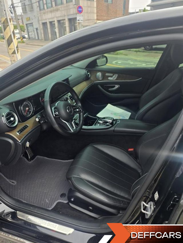 Mercedes E-CLASS E220d 4MATIC Exclusive купить на сайте DeffCars
