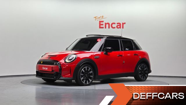 Mini COOPER 5Door Classic Third Generation купить на сайте DeffCars