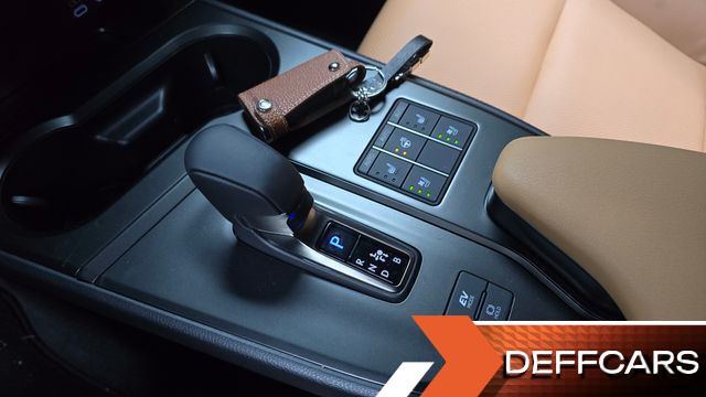 Lexus UX 2.0 2WD купить на сайте DeffCars