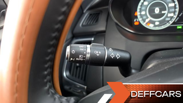 Jaguar E-PACE P250 SE купить на сайте DeffCars