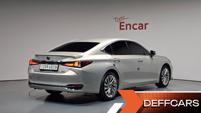Lexus ES Executive купить на сайте DeffCars