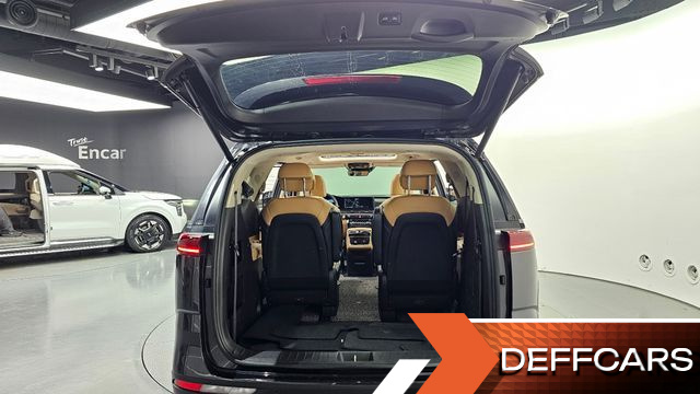 Kia CARNIVAL 9-Seater Signature купить на сайте DeffCars