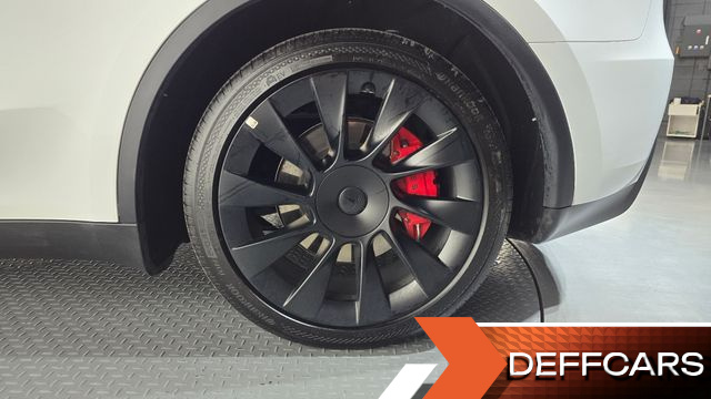 Tesla MODEL Y RWD купить на сайте DeffCars