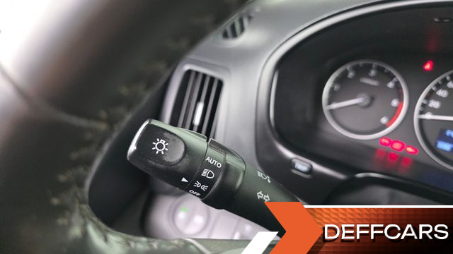 Hyundai STAREX Van 3-Seater Smart купить на сайте DeffCars