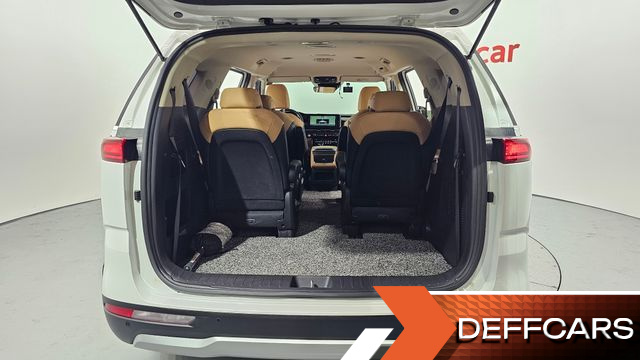 Kia CARNIVAL Gasoline 9-Seater Prestige купить на сайте DeffCars