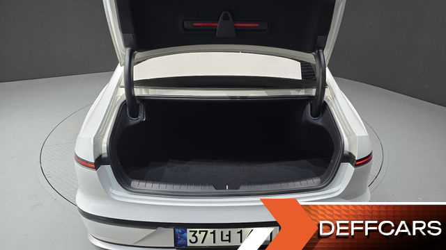 Hyundai GRANDEUR 2,5 Gasoline 2WD Premium купить на сайте DeffCars