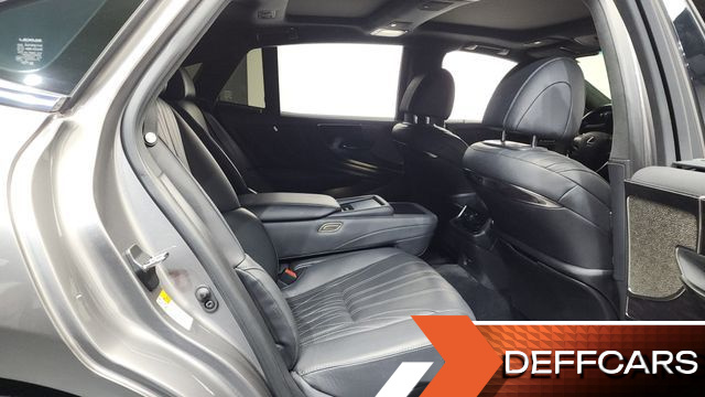 Lexus LS 3.5 Luxury AWD купить на сайте DeffCars