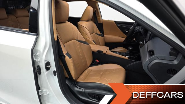 Lexus ES Luxury Plus купить на сайте DeffCars