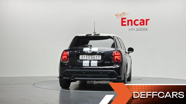 Mini COOPER 5Door Classic Third Generation купить на сайте DeffCars
