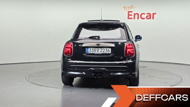 Mini COOPER 5Door Resolute Edition 3rd Gen купить на сайте DeffCars