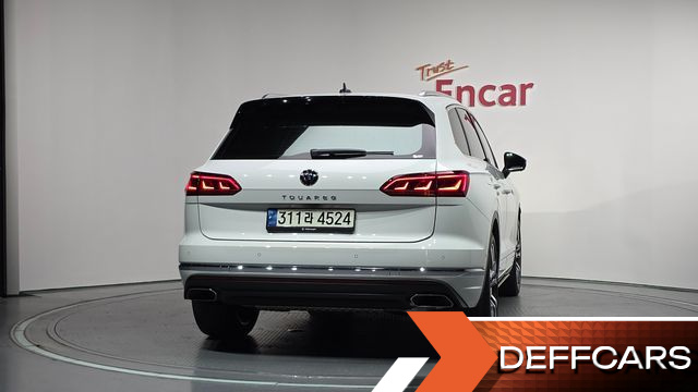 Volkswagen TOUAREG 4.0 TDI Prestige купить на сайте DeffCars