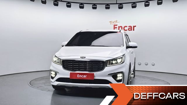 Kia CARNIVAL 7-Seater Limousine President купить на сайте DeffCars