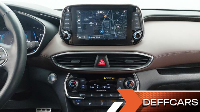 Hyundai SANTAFE Gasoline 2.0T 4WD Inspiration купить на сайте DeffCars
