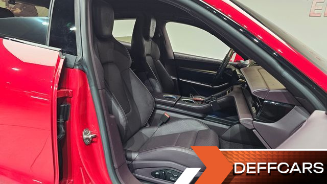 Porsche TAYCAN 4S купить на сайте DeffCars