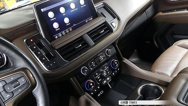 Chevrolet SURBURBAN 6.2 купить на сайте DeffCars