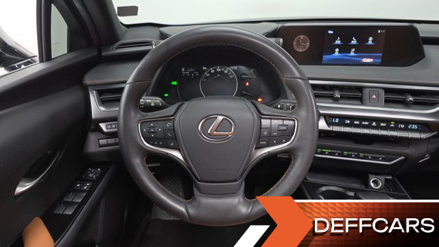 Lexus UX 2.0 2WD купить на сайте DeffCars