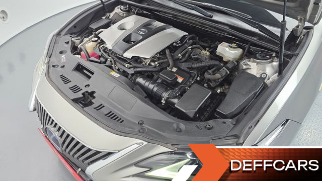 Lexus ES Luxury купить на сайте DeffCars