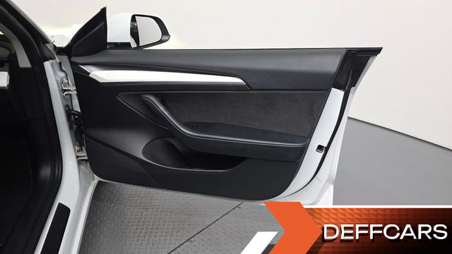 Tesla MODEL 3 Long Range AWD купить на сайте DeffCars