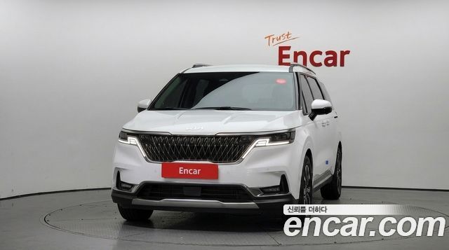 Kia CARNIVAL Gasoline 9-Seater Signature купить на сайте DeffCars