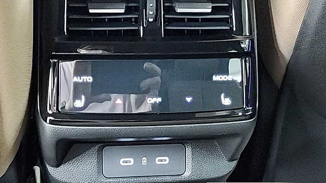 Renault-KoreaSamsung GRAND KOLEOS 2.0 Iconic 2WD купить на сайте DeffCars
