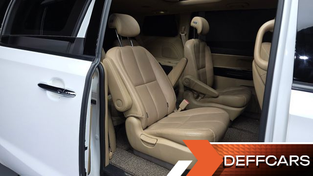 Kia CARNIVAL 9-Seater Noblesse Special купить на сайте DeffCars