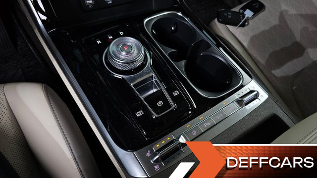 Kia CARNIVAL Diesel 9-Seater Noblesse купить на сайте DeffCars