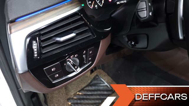 BMW 5-SERIES 530i xDrive M Sport Package Plus купить на сайте DeffCars
