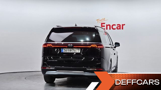 Kia CARNIVAL 9-Seater Noblesse купить на сайте DeffCars