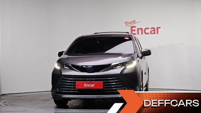 Toyota SIENNA 2.5 Hybrid 2WD купить на сайте DeffCars