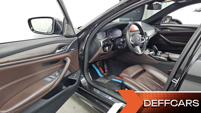 BMW 5-SERIES 520i M Sport купить на сайте DeffCars