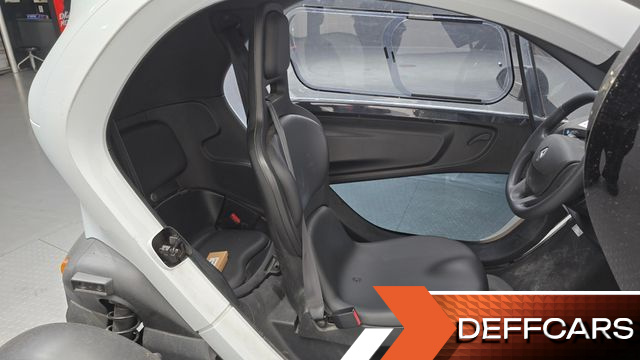 Renault-KoreaSamsung TWIZY Life(2-Seater) купить на сайте DeffCars