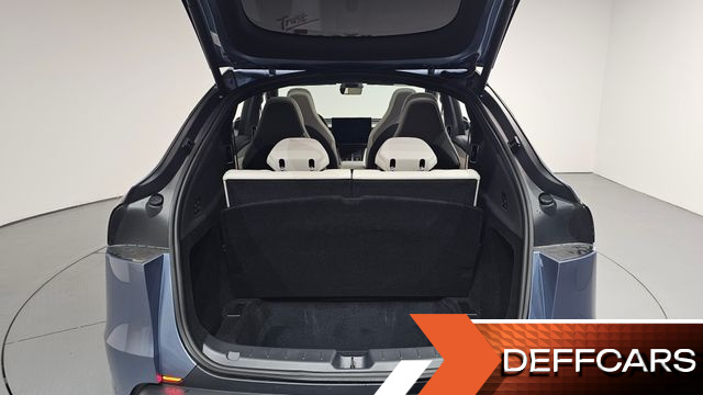 Tesla MODEL Y L Long Range AWD купить на сайте DeffCars