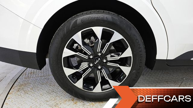 Kia CARNIVAL Gasoline 7-Seater Signature купить на сайте DeffCars