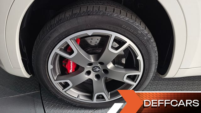 Maserati LEVANTE 3.0 AWD GranSport купить на сайте DeffCars