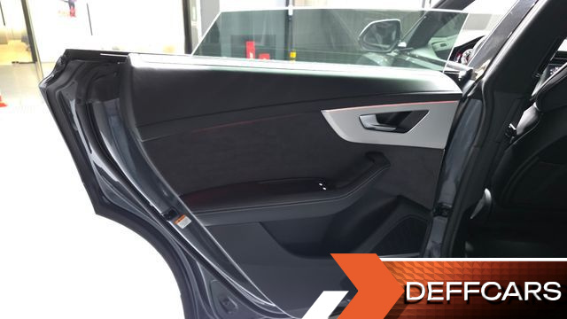 Audi Q8 55 TFSI Quattro Premium купить на сайте DeffCars