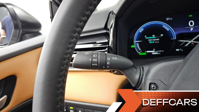 Toyota CAMRY 2.5 XLE Premium Hybrid купить на сайте DeffCars