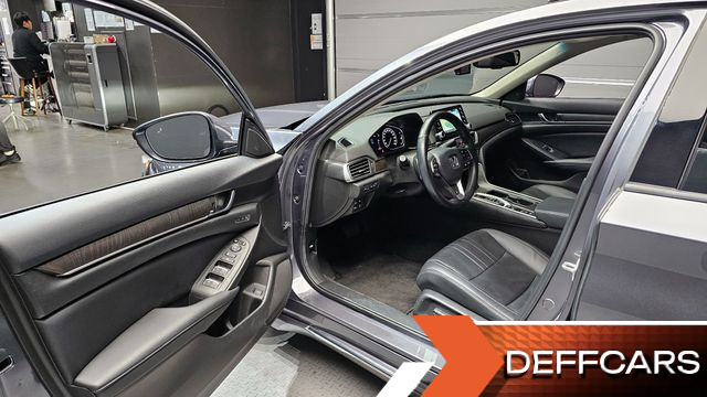 Honda ACCORD 2.0 Hybrid Touring купить на сайте DeffCars