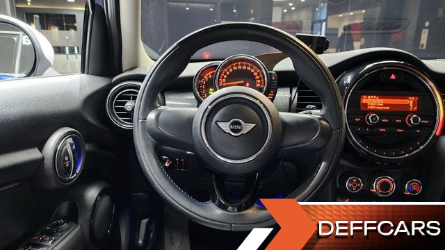 Mini COOPER 5Door Standard 3rd купить на сайте DeffCars