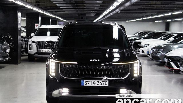 Kia CARNIVAL 9-Seater Noblesse купить на сайте DeffCars