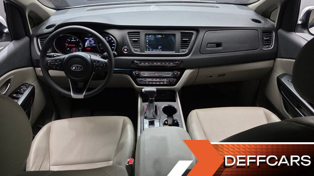 Kia CARNIVAL 11-Seater Deluxe купить на сайте DeffCars