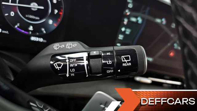 Kia CARNIVAL Gasoline 7-Seater Signature купить на сайте DeffCars