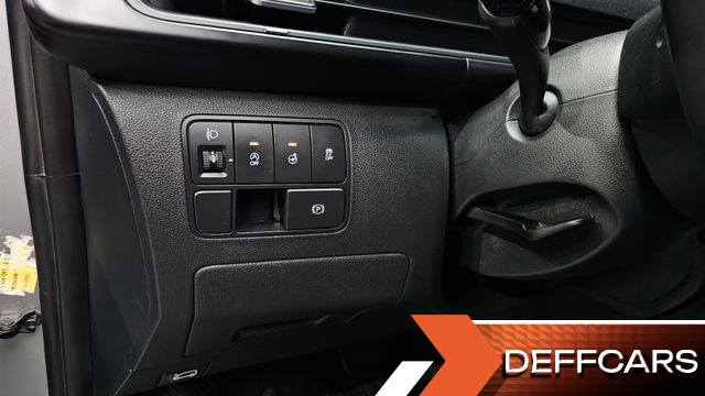 Hyundai STARIA Cargo 5-Seater Modern купить на сайте DeffCars