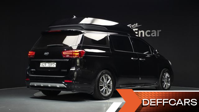 Kia CARNIVAL 9-Seater Hi-Limousine Prestige купить на сайте DeffCars