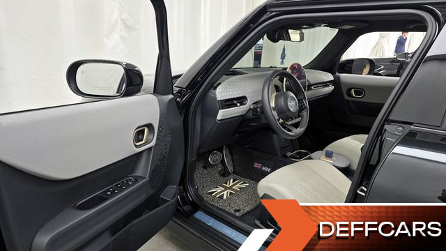 Mini COOPER 5 Door Favoured купить на сайте DeffCars