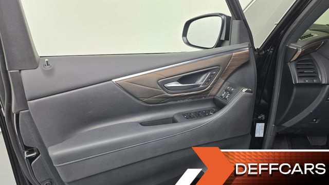 Toyota ALPHARD 2.5 HEV Executive AWD купить на сайте DeffCars