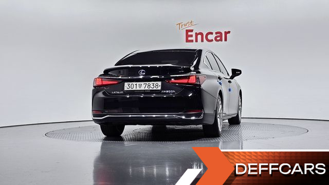 Lexus ES Luxury Plus купить на сайте DeffCars