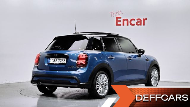 Mini COOPER 5-Door Classic Plus 3rd купить на сайте DeffCars