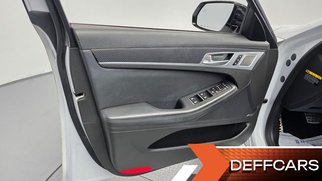 Genesis G80 3.3 GDI AWD Prestige купить на сайте DeffCars