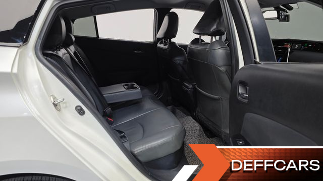 Toyota PRIUS 1.8 E купить на сайте DeffCars