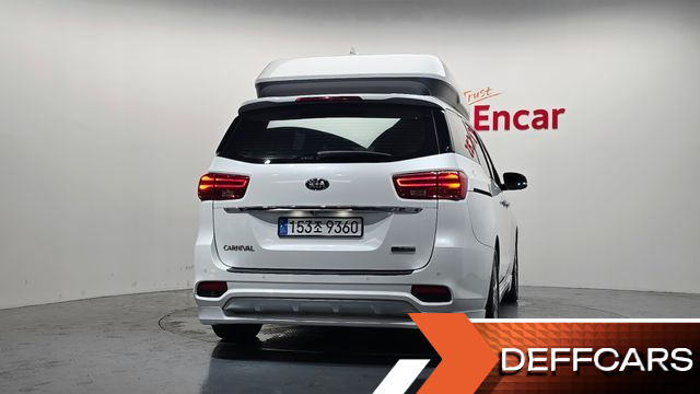 Kia CARNIVAL 9-Seater Hi-Limousine Noblesse Special купить на сайте DeffCars